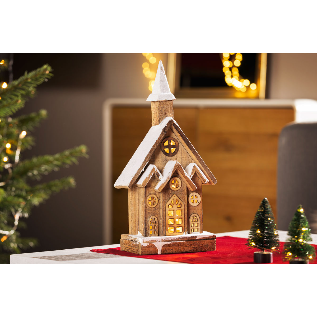 Haus braun 20 LEDs batteriebetrieben 18 x 10 x 41 cm Bild 3