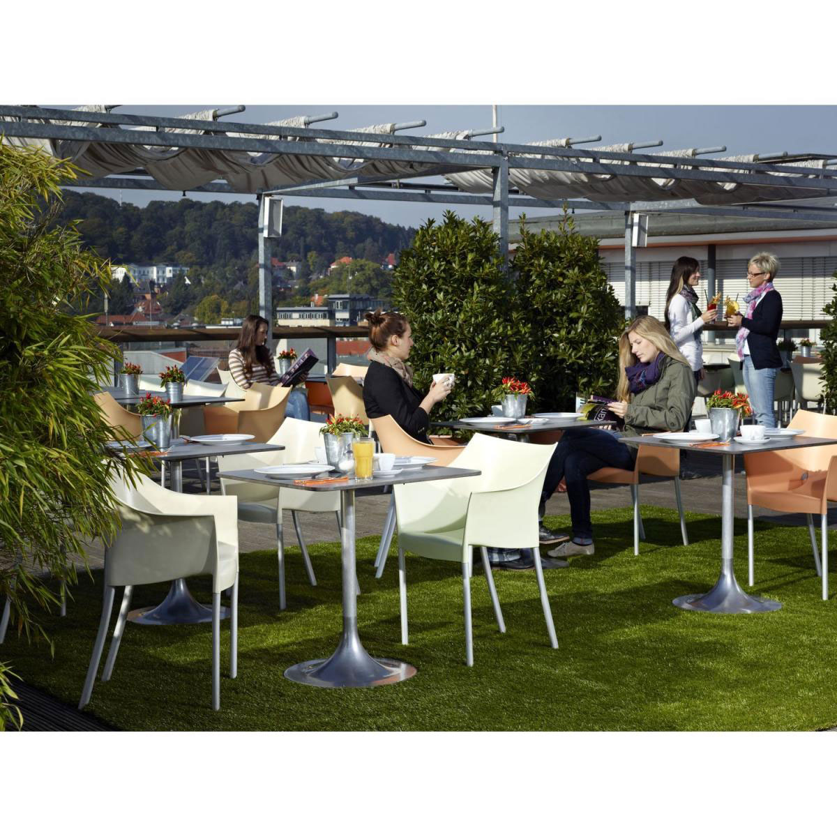 Rasen Deluxe Kunstrasen Basic mit Noppen 133 x 300 cm Bild 9