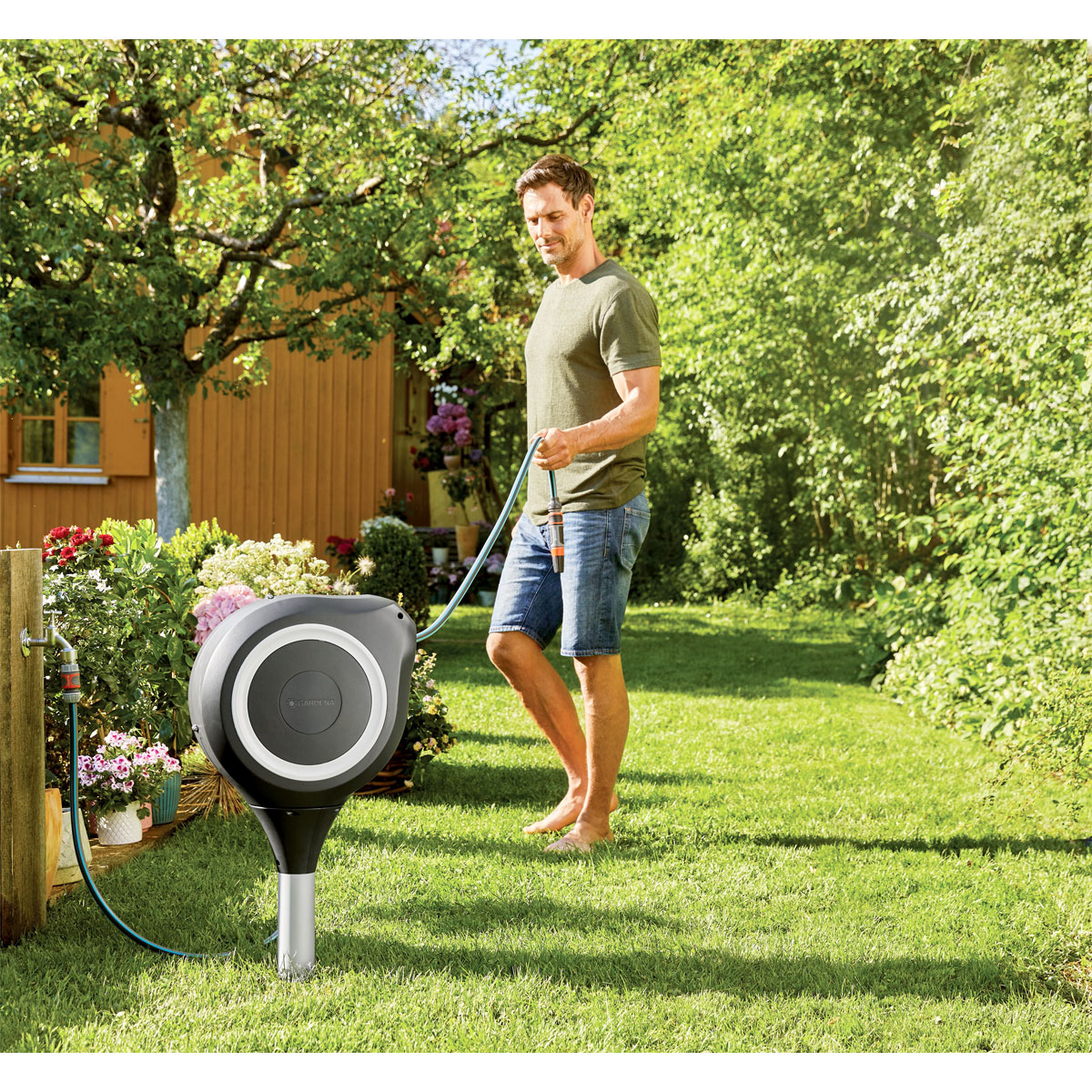 Gardena  Gartenschlauchbox RollUp M 20m weiß Bild 2