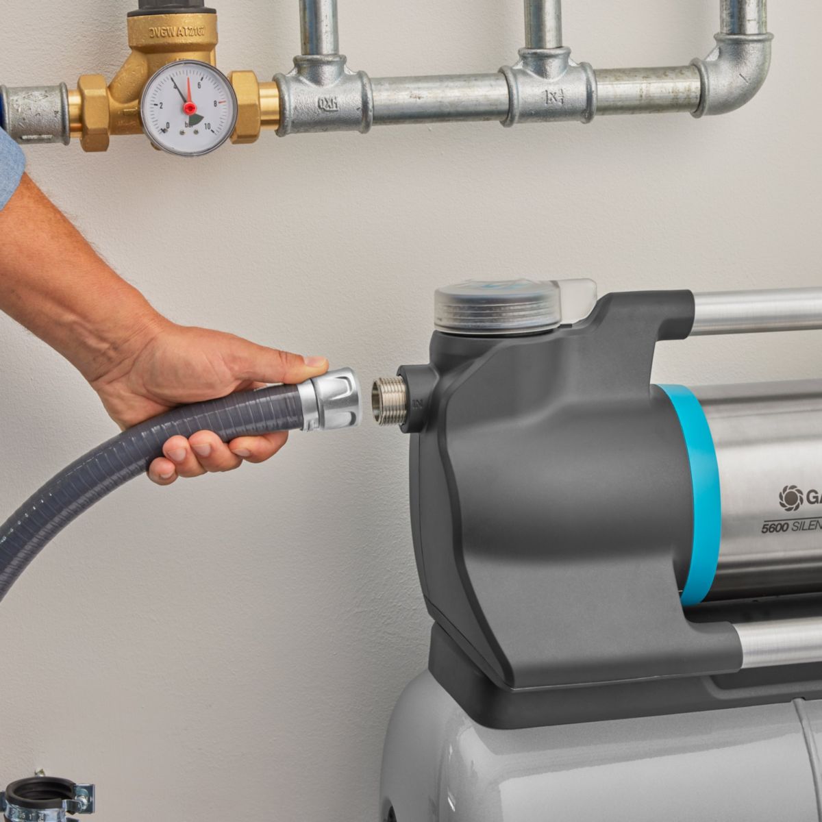 Gardena Sauggarnitur mit 4 m Saugschlauch Bild 5