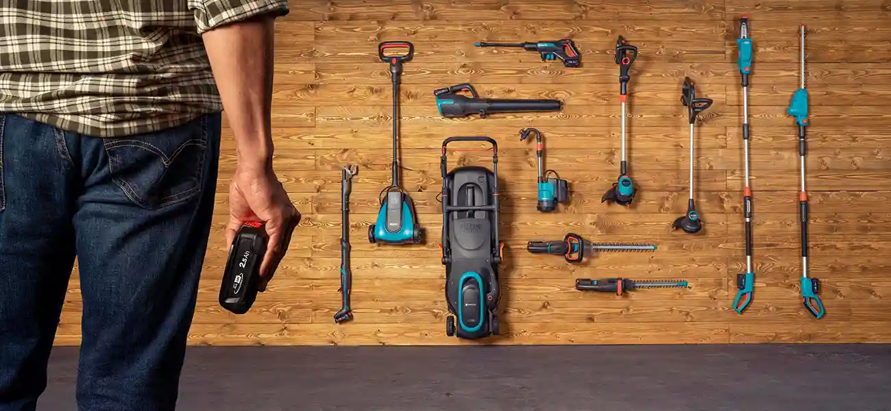 Gardena Aktionsgeräte mit Mann