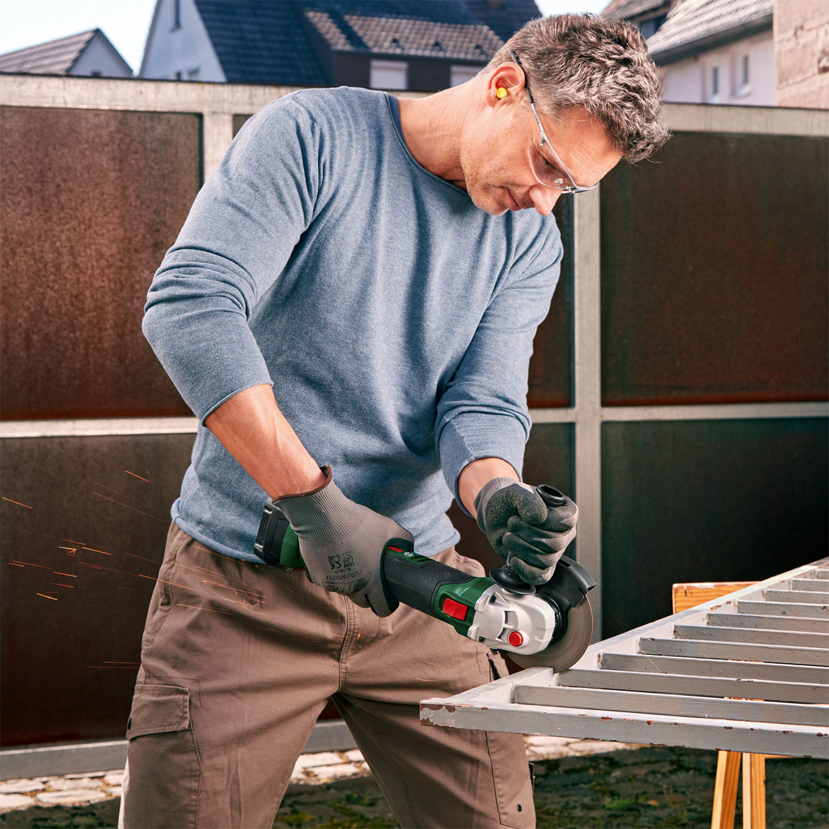 Bosch  Winkelschleifer UniversalGrind 18V- 75 Bild 5