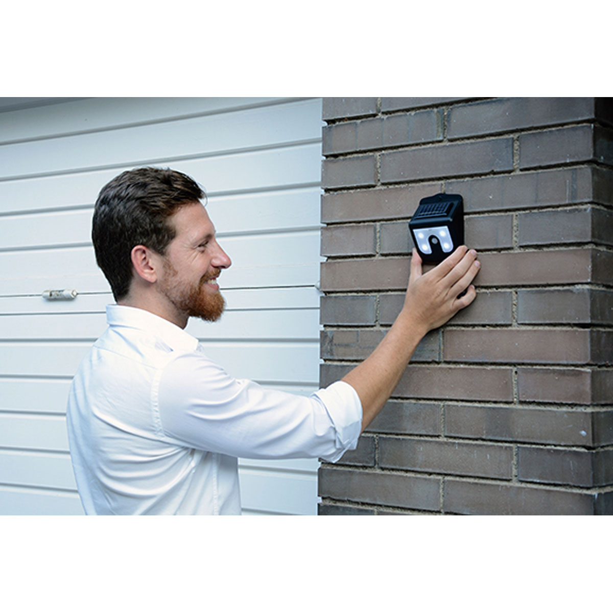 Best Direct LED-Solar-Wandleuchte Vigilamp Solar mit Bewegungssensor schwarz Bild 4