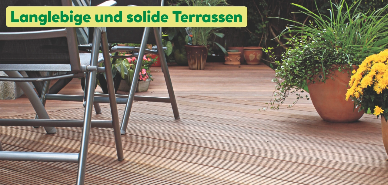 Terrasse aus modernem Holz