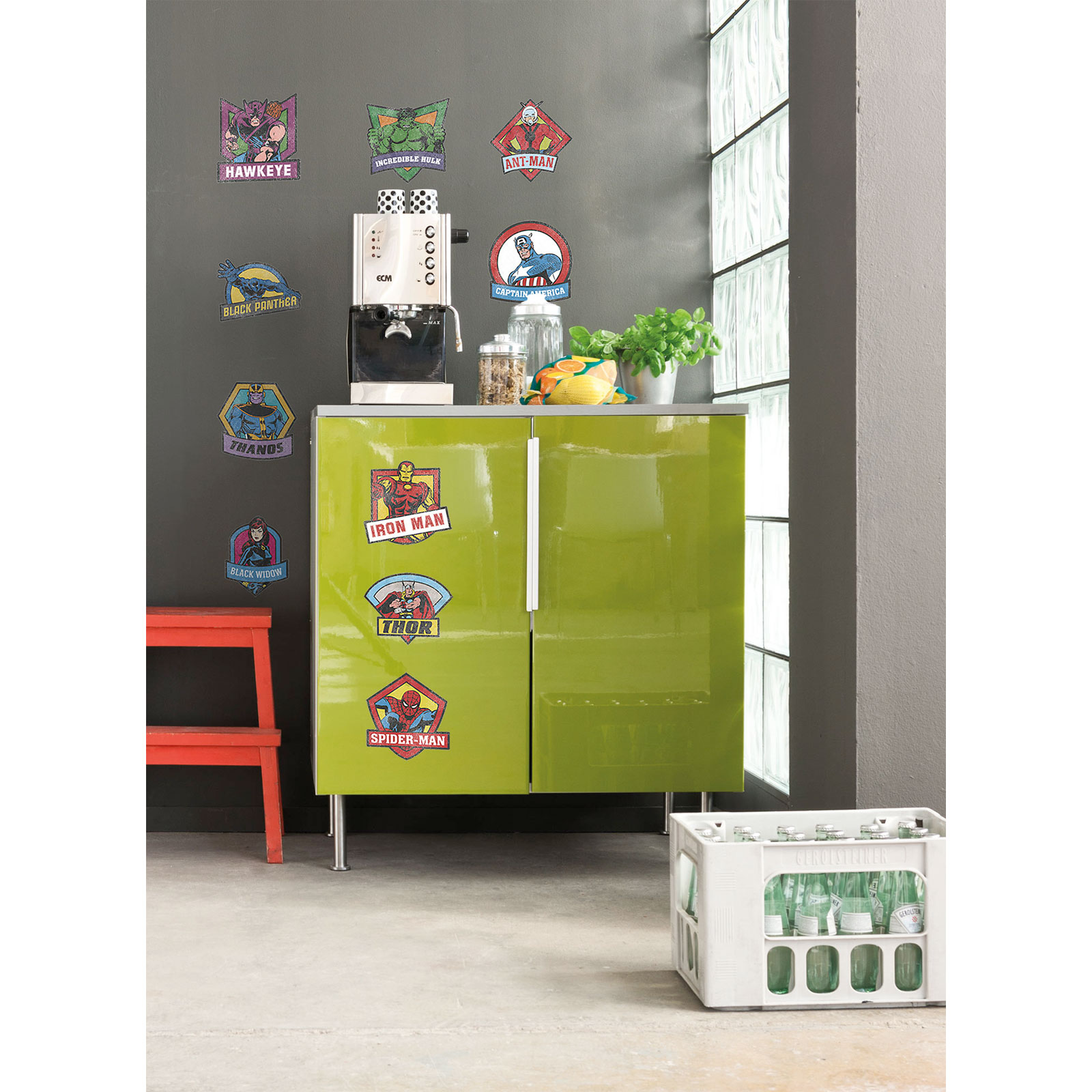 Komar  Wandtattoo Avengers Classic Badges 50x70 cm