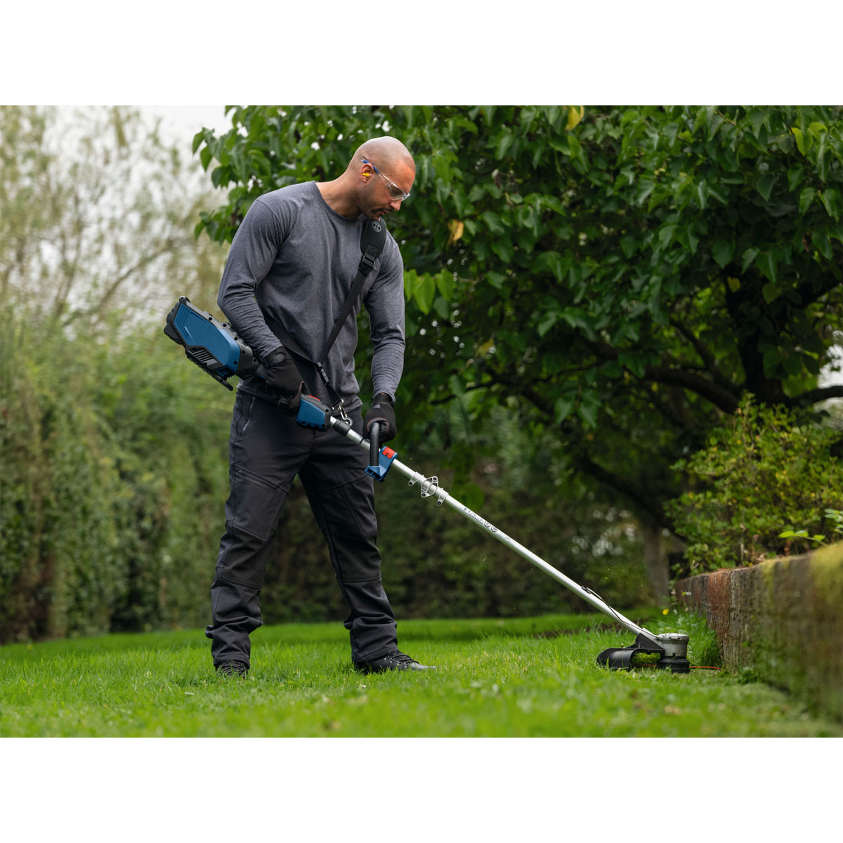 Bosch Professional Akku Rasentrimmer GRT 18V-40 Bild 6