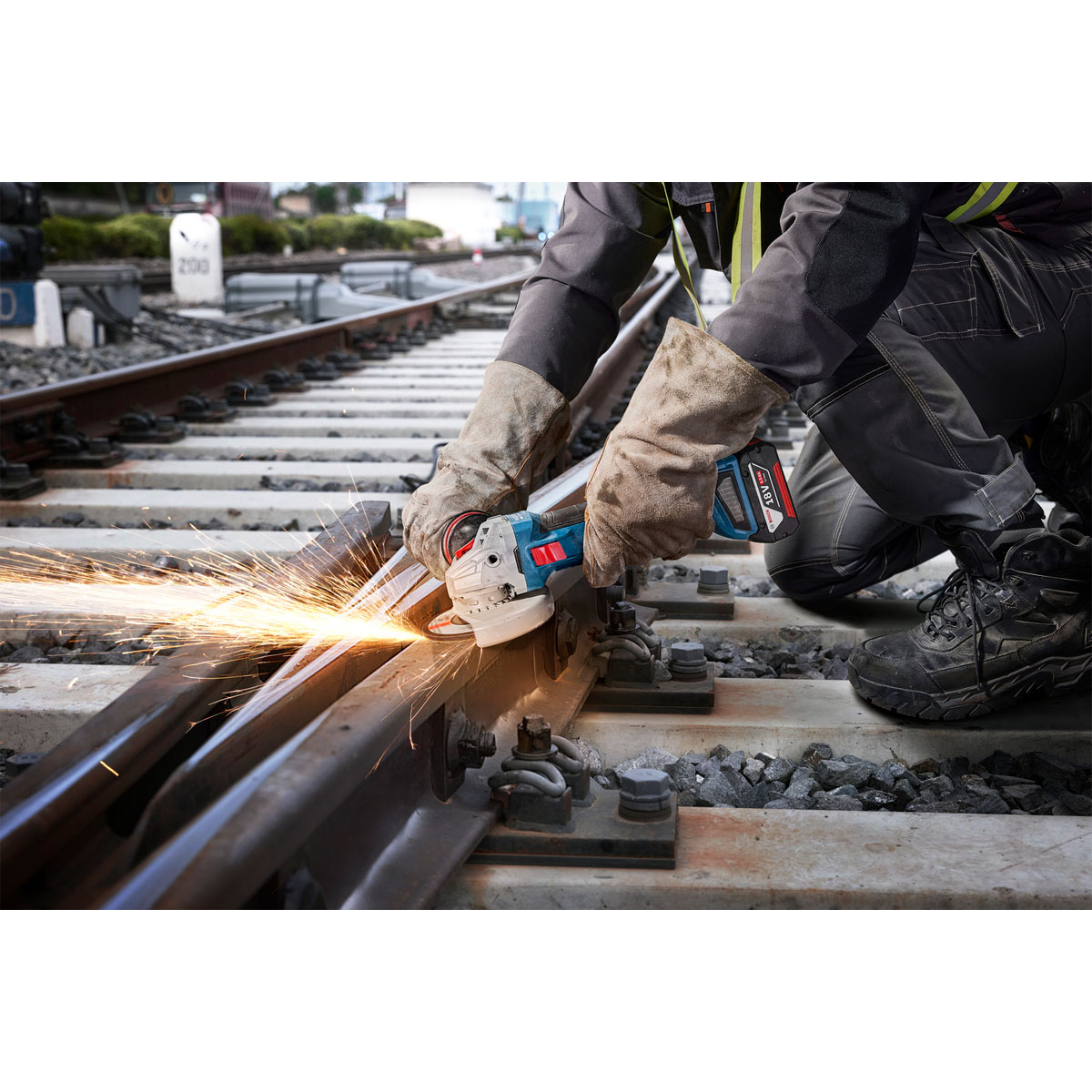 Bosch Professional Akku Winkelschleifer GWS 18V-11 S Bild 10