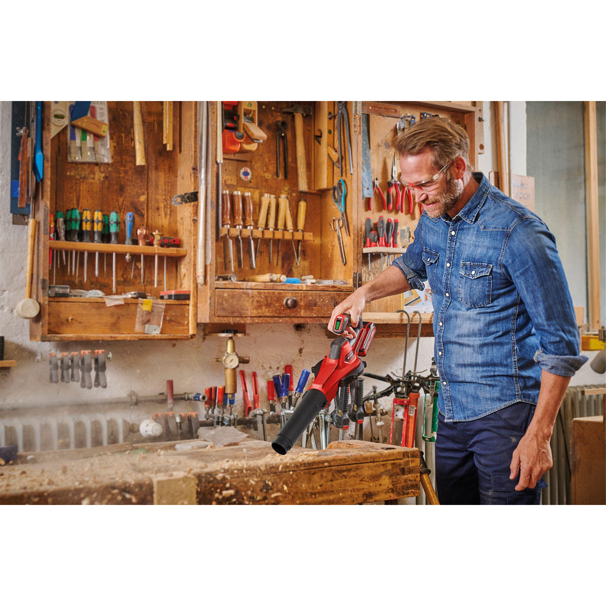 Einhell  Akku-Universalbläser GE-UB 18/250 Li E-Solo Bild 3