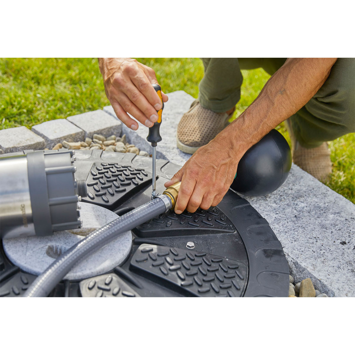 Gardena  Schwimm-Absaugung schwarz Bild 3