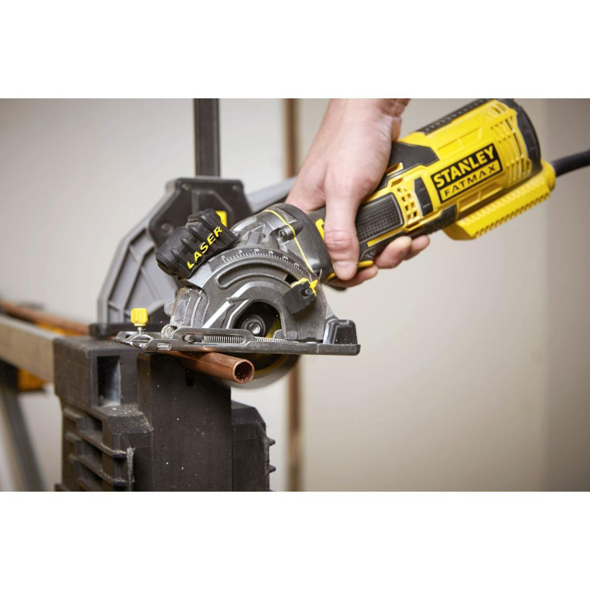Stanley 650 Watt Kompakt-Handkreissäge im Koffer Bild 7