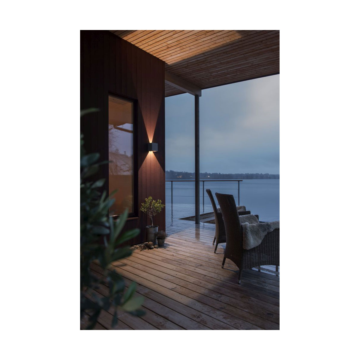 Konstsmide Außenwandleuchte Cremona schwarz Bild 3