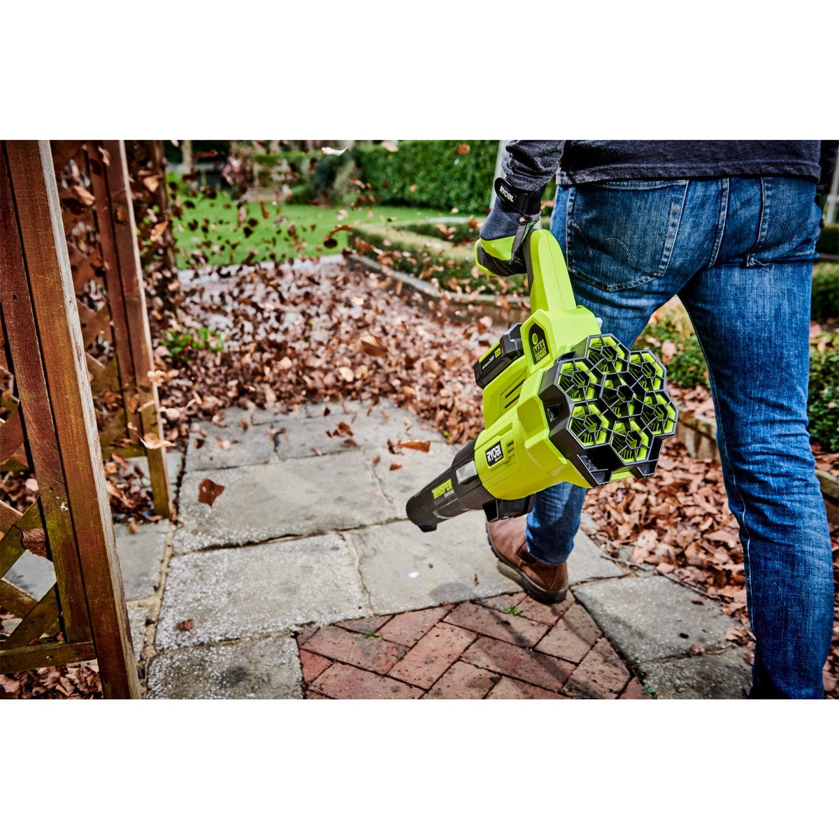 Ryobi Akku-Laubgebläse RY36BLXA-0 15,6 m³/min ohne Akku u Ladegerät Bild 3