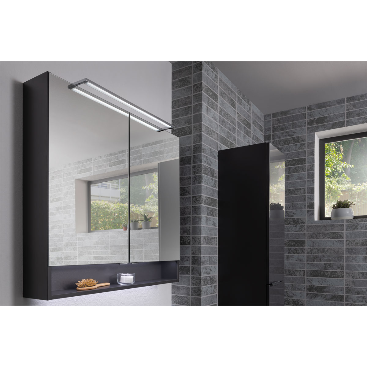 Fackelmann  LED-Ambilight für Spiegelschrank LUNA 748 x 15 x 15 mm Bild 2