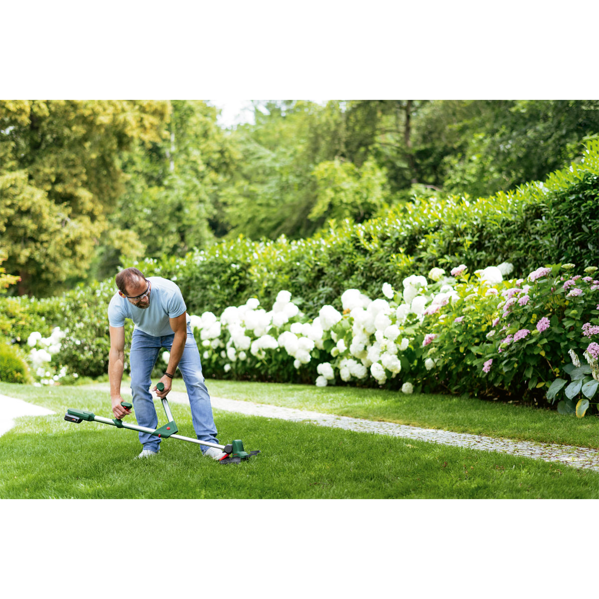 Bosch  Akku-Rasentrimmer UniversalGrassCut 18V-260 Bild 5