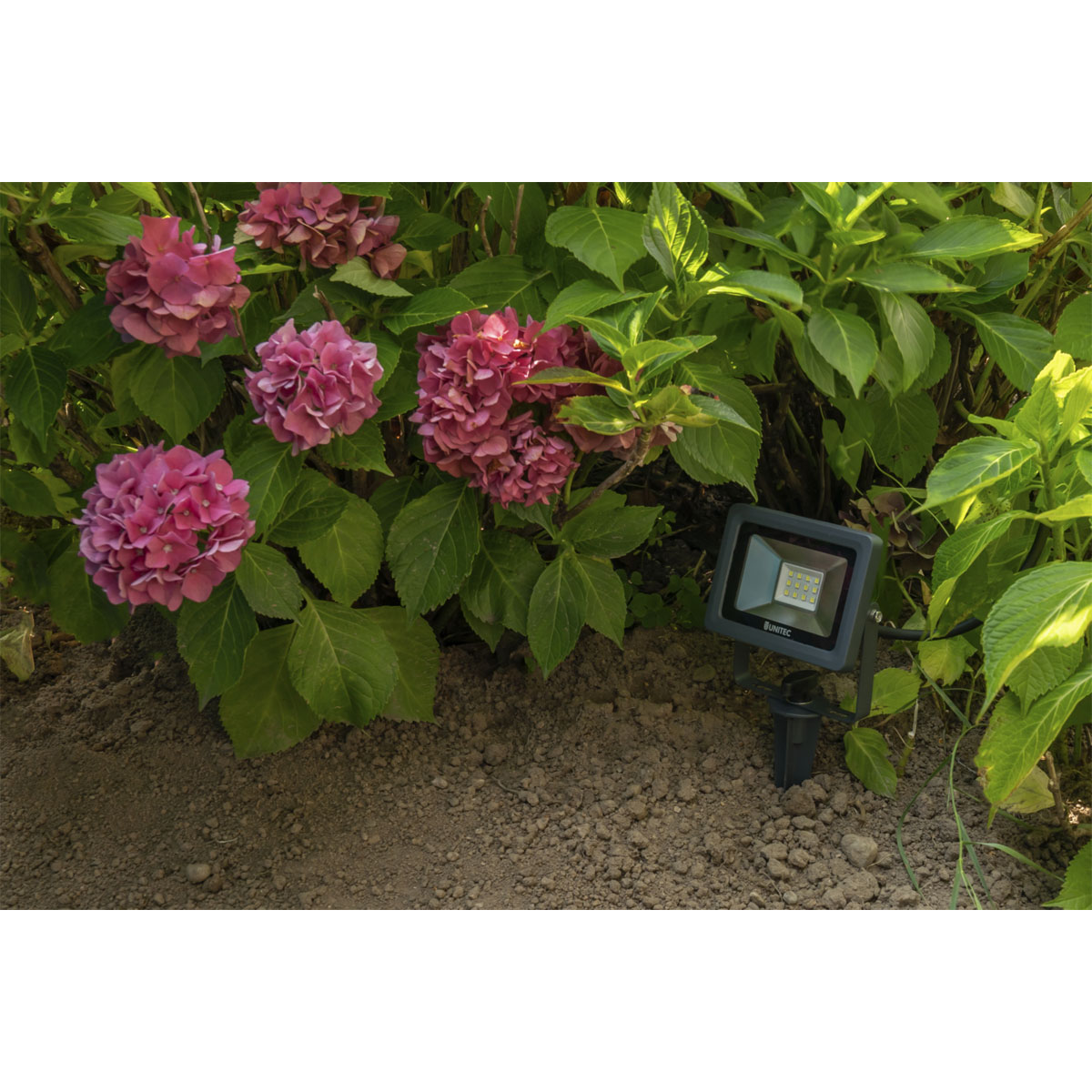 Unitec LED Strahler mit Erdspiess 10W 800 lm Bild 4