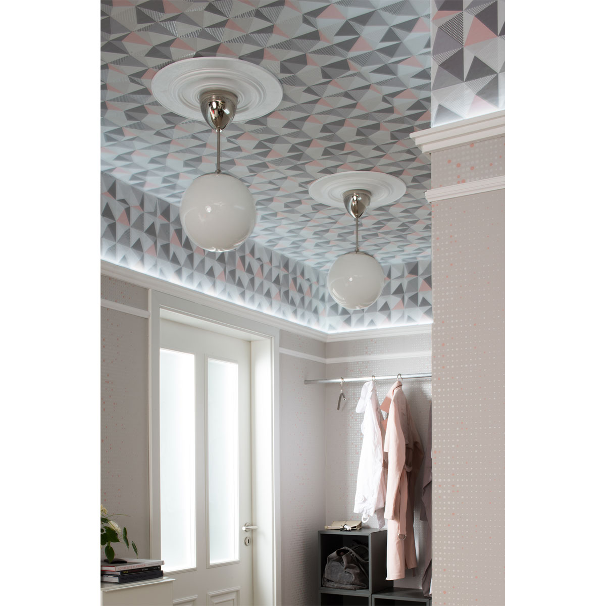 Rosette Elsa weiß 35 cm Bild 2