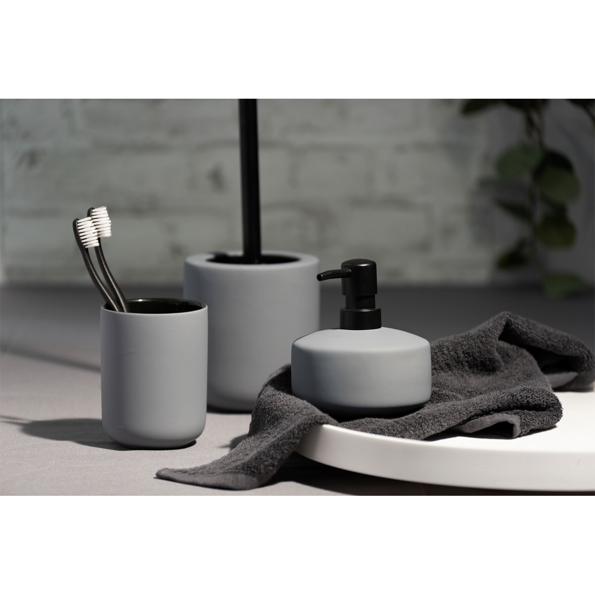 Wenko  WC-Garnitur Avellino Grau Keramik Bürstenhalter Bild 7