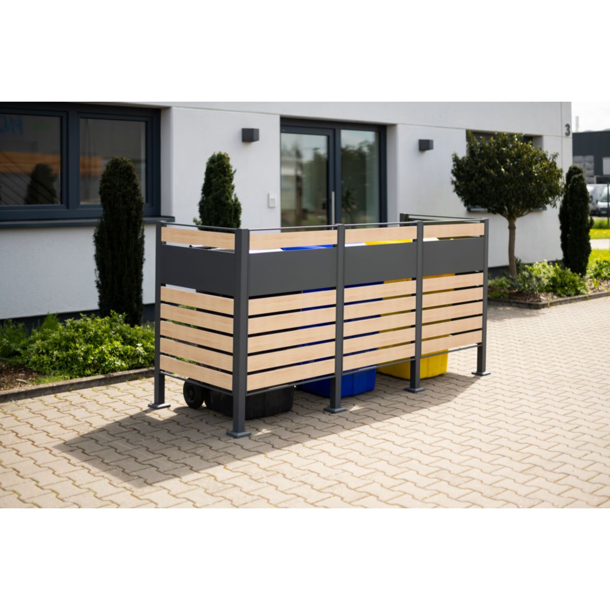 Westmann Mülltonnenverkleidung Planum 3x 240 L 1er Box 90x250x120 cm Bild 2