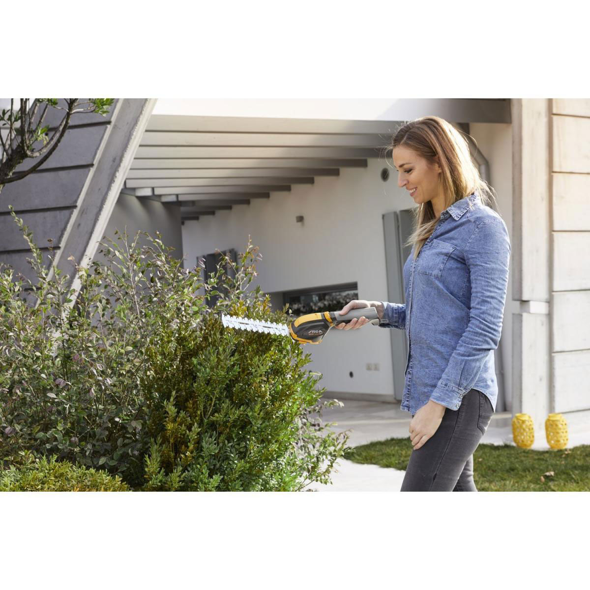 Stiga Akku Gras- und Strauchschere SGM 102 AE Bild 3