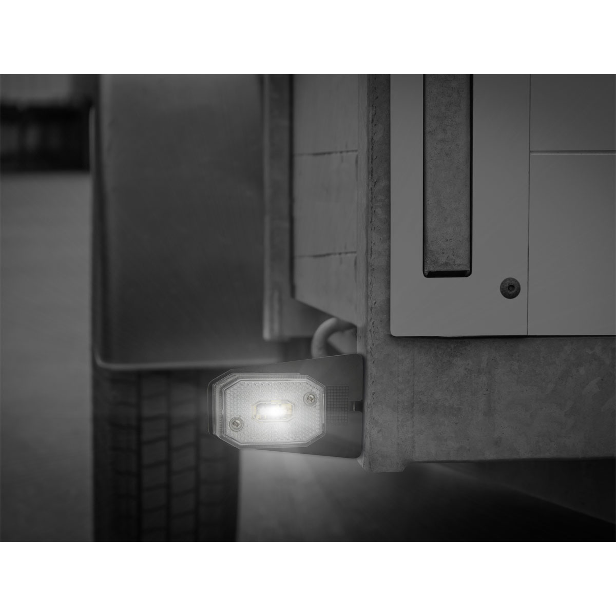 LAS 10122 Begrenzungsleuchte weiß mit Halter Bild 3