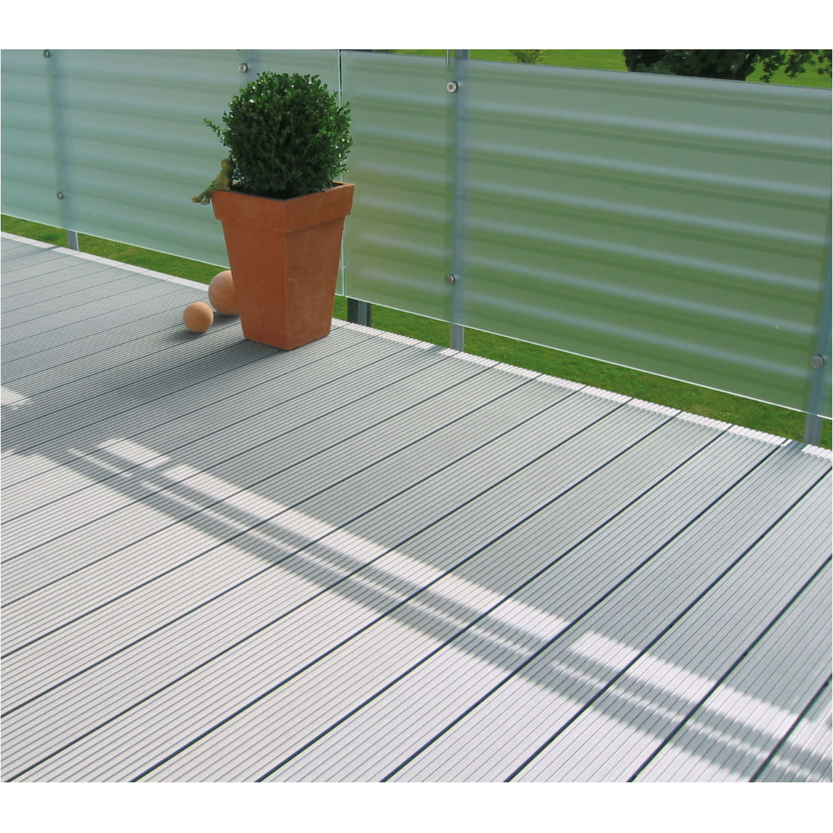 Kovalex WPC-Terrassenpaket matt grau 400 x 495 cm Bild 2