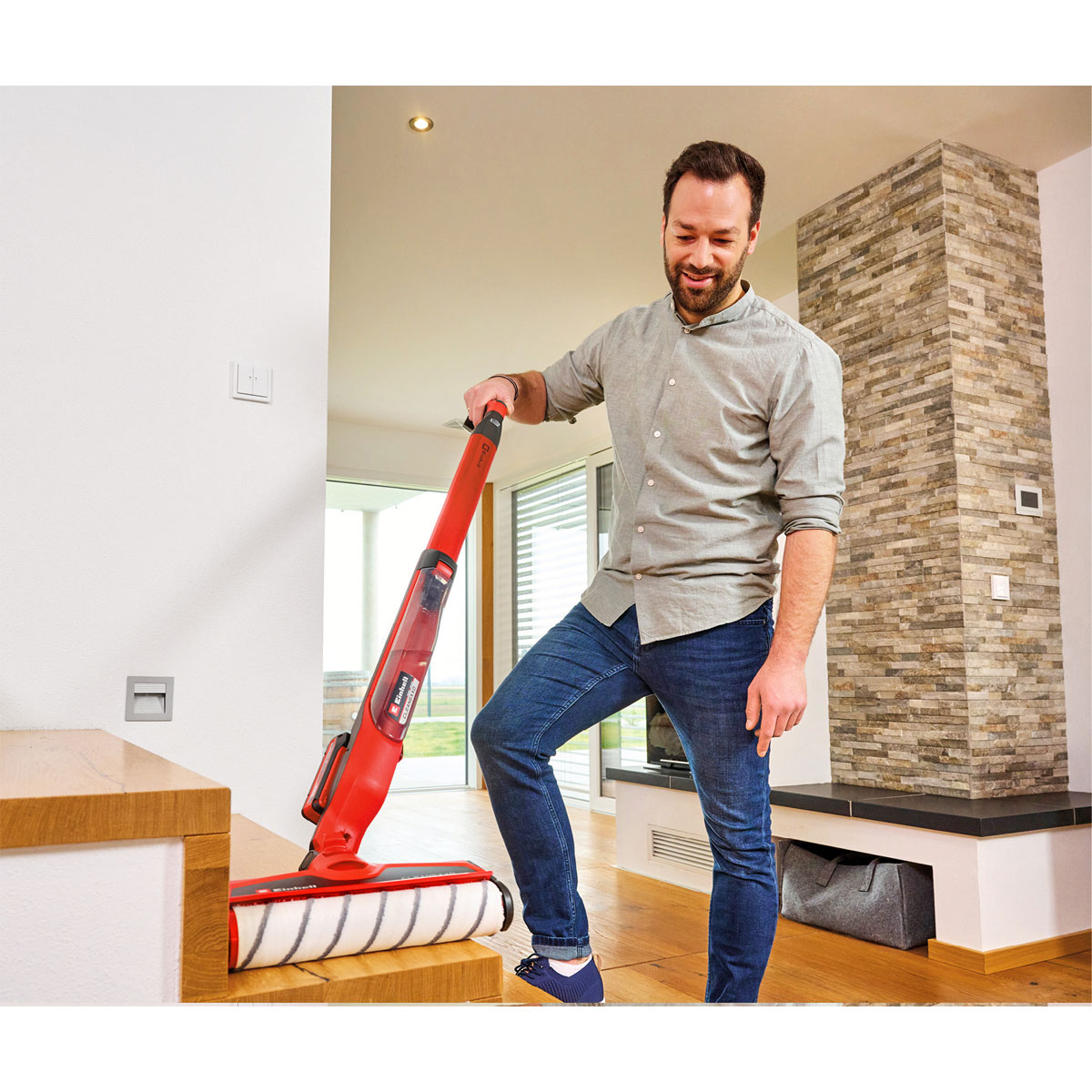 Einhell Akku-Hartbodenreiniger Cleanexxo Bild 4