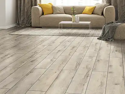 Bodenbelag aus Holz im Wohnzimmer