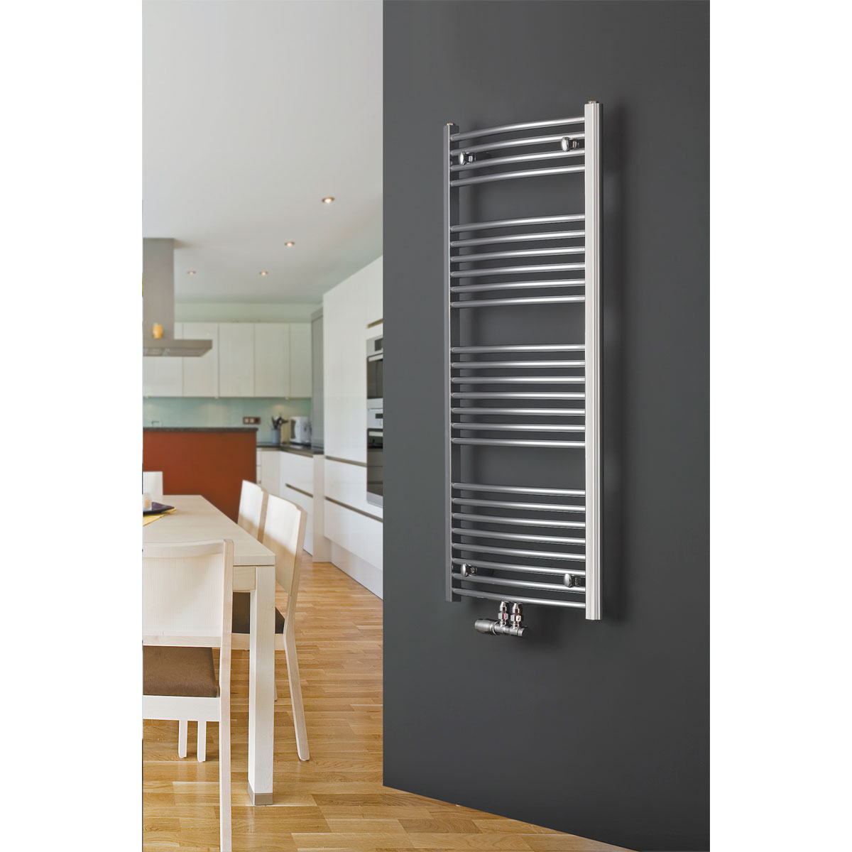 Ximax  Badheizkörper C2 1264 x 600 mm 437 Watt Mittenanschluss Chrom