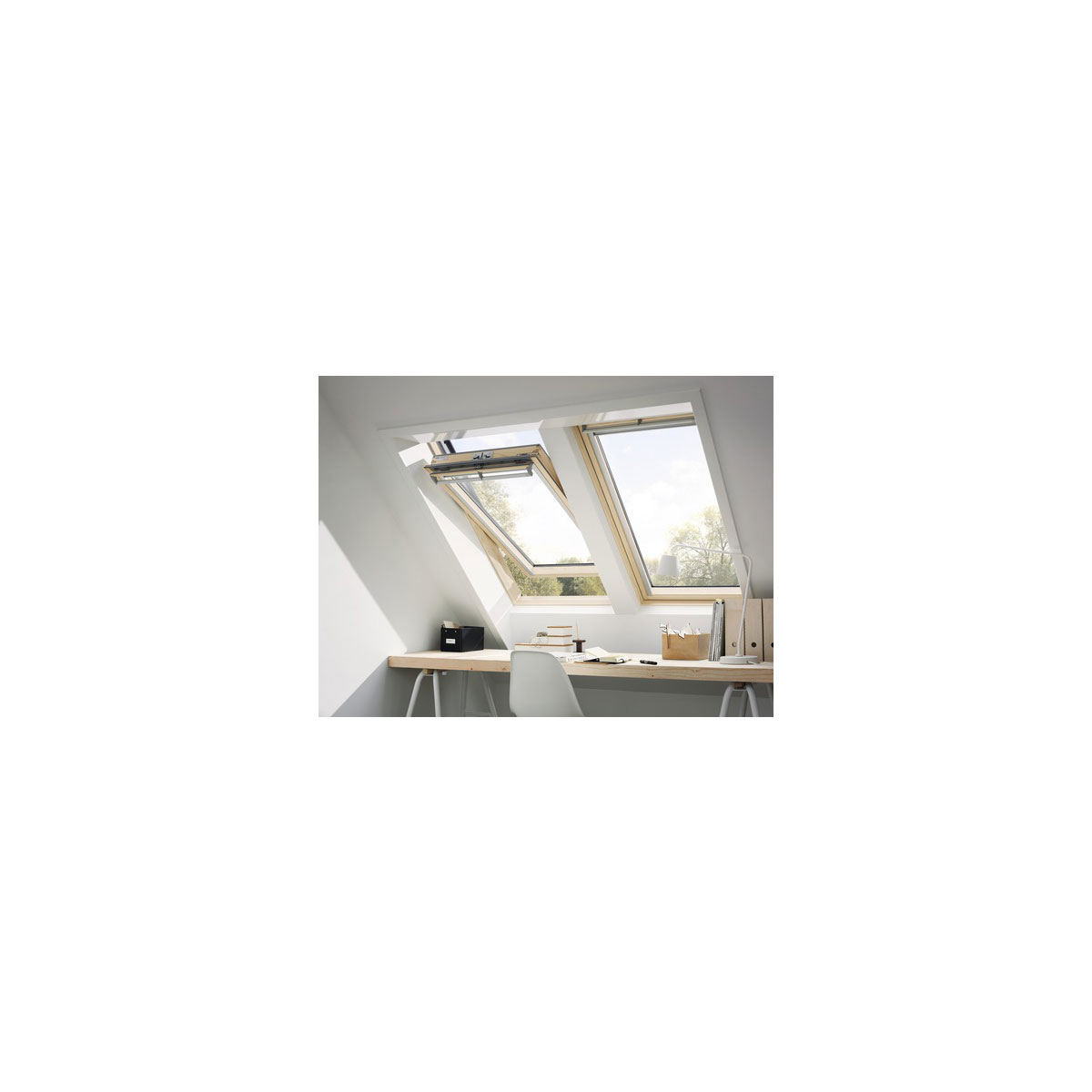Velux Schwingfenster GGL PK08 3070 klar lack Thermo Alu 94 x 140 cm Bild 1
