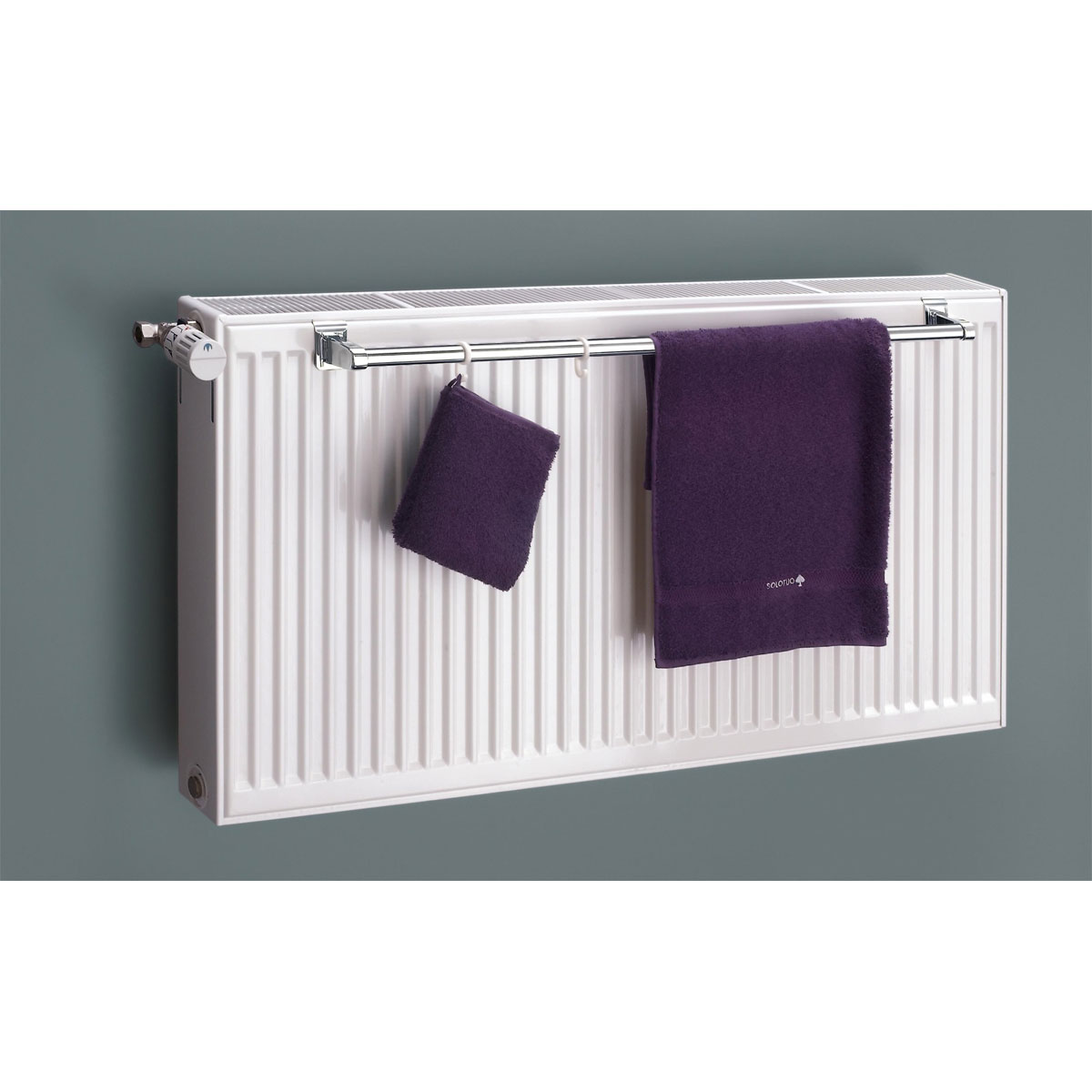 Ximax  Heizkörper Zubehör Handtuchhalter für Kompaktheizkörper 740 mm Chrom Bild 1