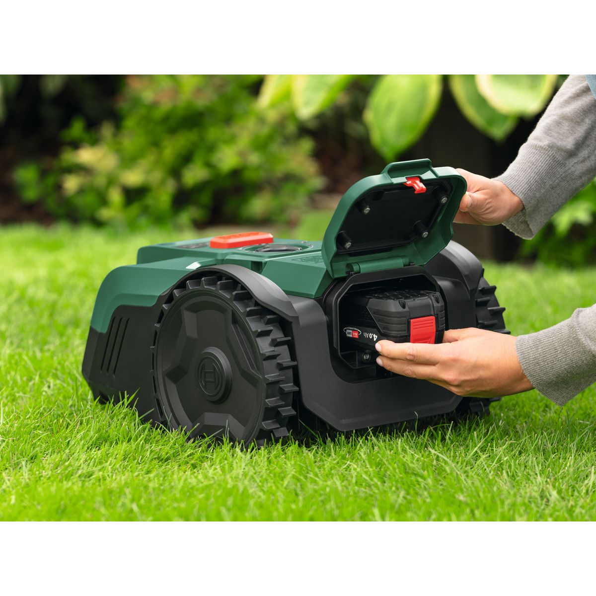 Autonomer Rasenmaeher VisiMow 18V-10018V/4,0 Ah, inkl. Akku und Ladegeraet Bild 3