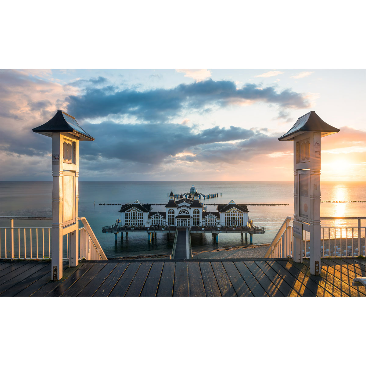 Komar  Vlies Fototapete Magisches Sellin 450x280 cm Bild 2