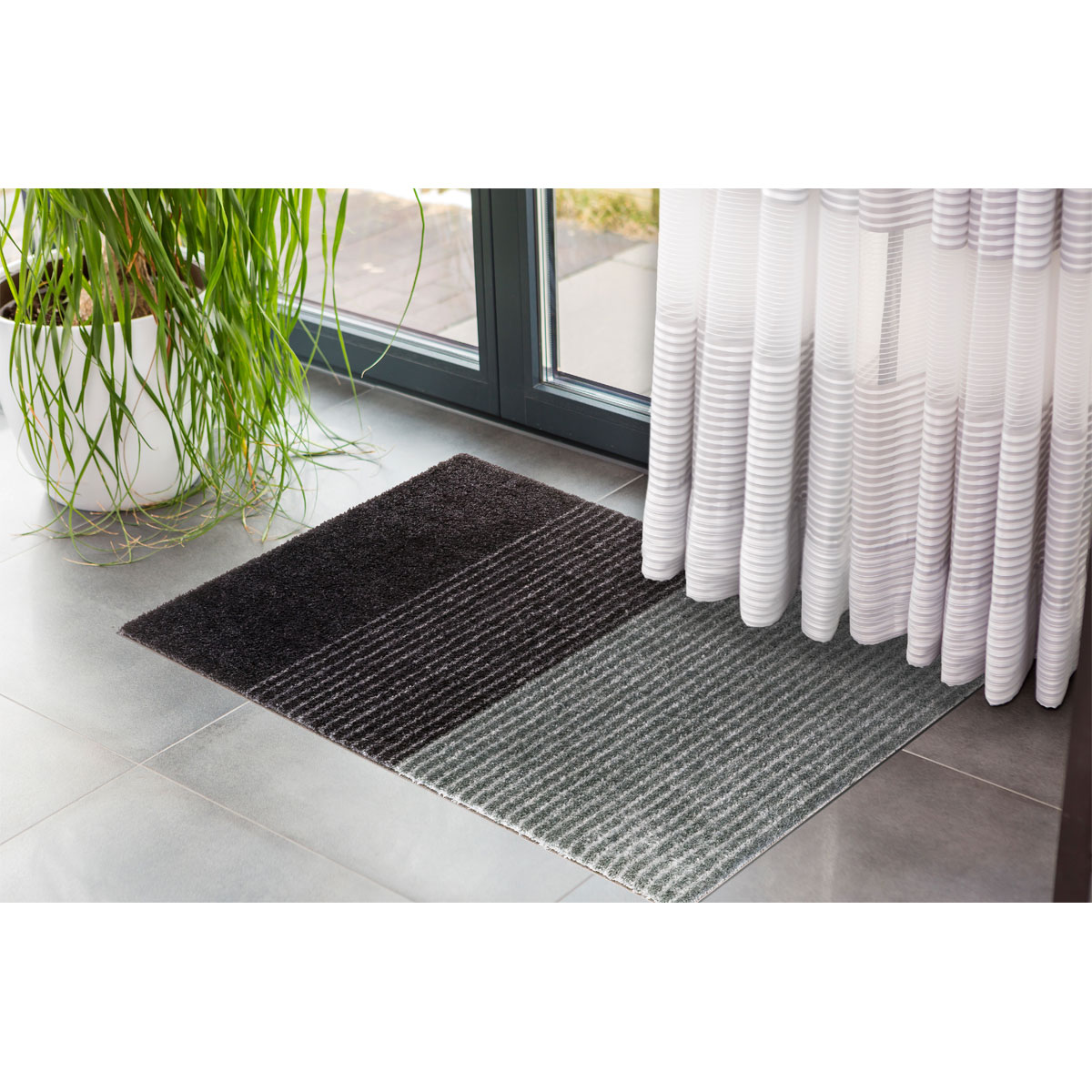 Schöner Wohnen  Schmutzfangmatte „Manhattan“, Streifen/anthrazit-grau, 67x100 cm Bild 4