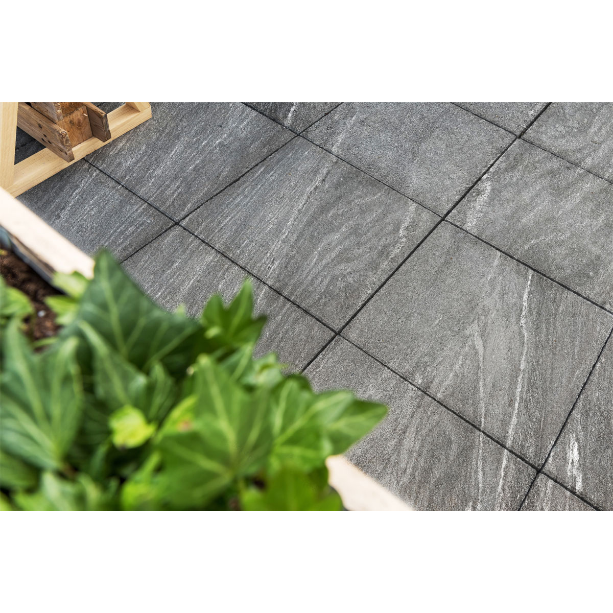 Terassenplatte No 1 Grain Basalt Bild 2