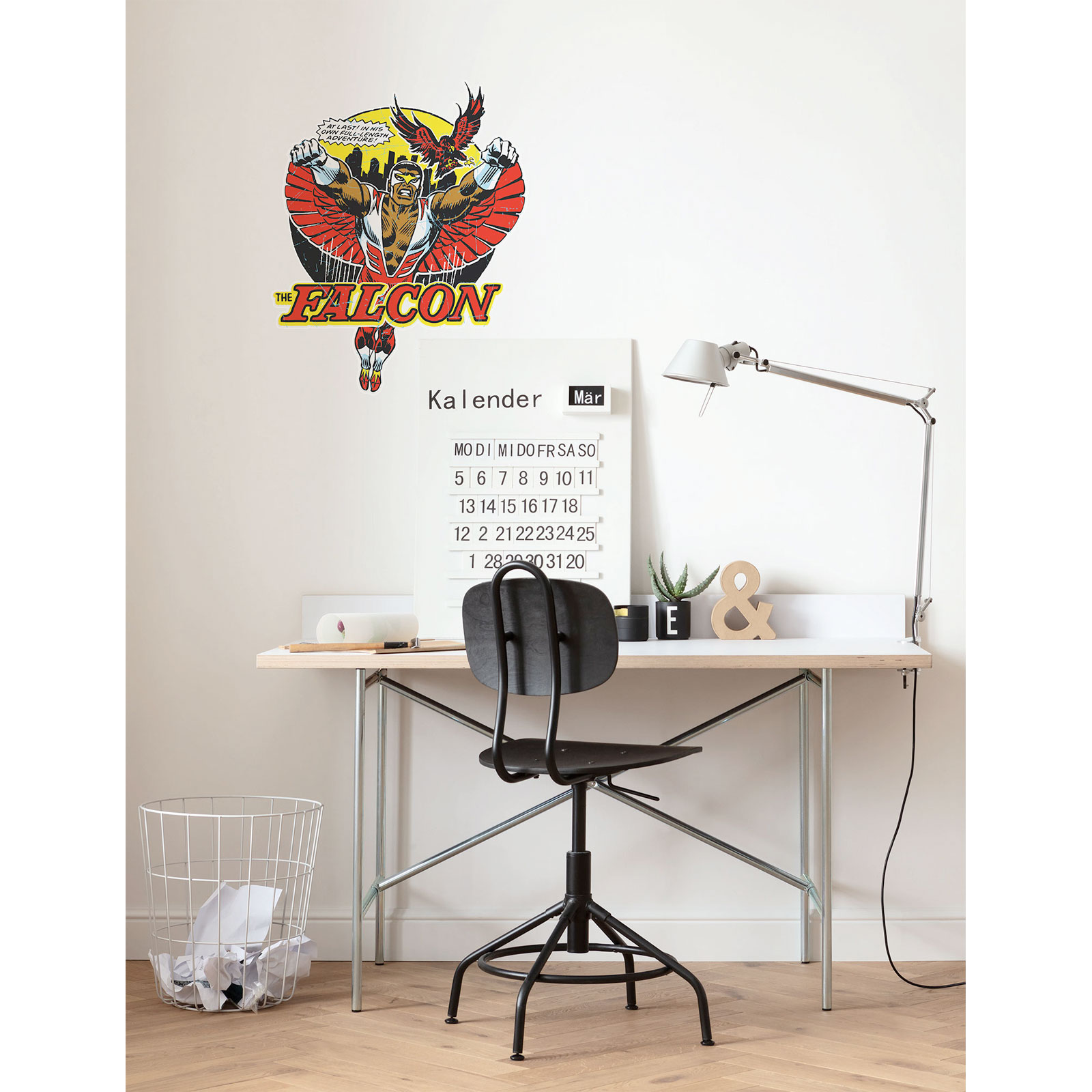 Komar  Wandtattoo Falcon Comic Classic 50x70 cm