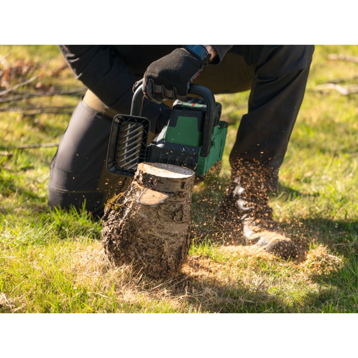 Bosch Akku- Kettensäge PKE 18V-30-28 inkl. Akku Bild 9