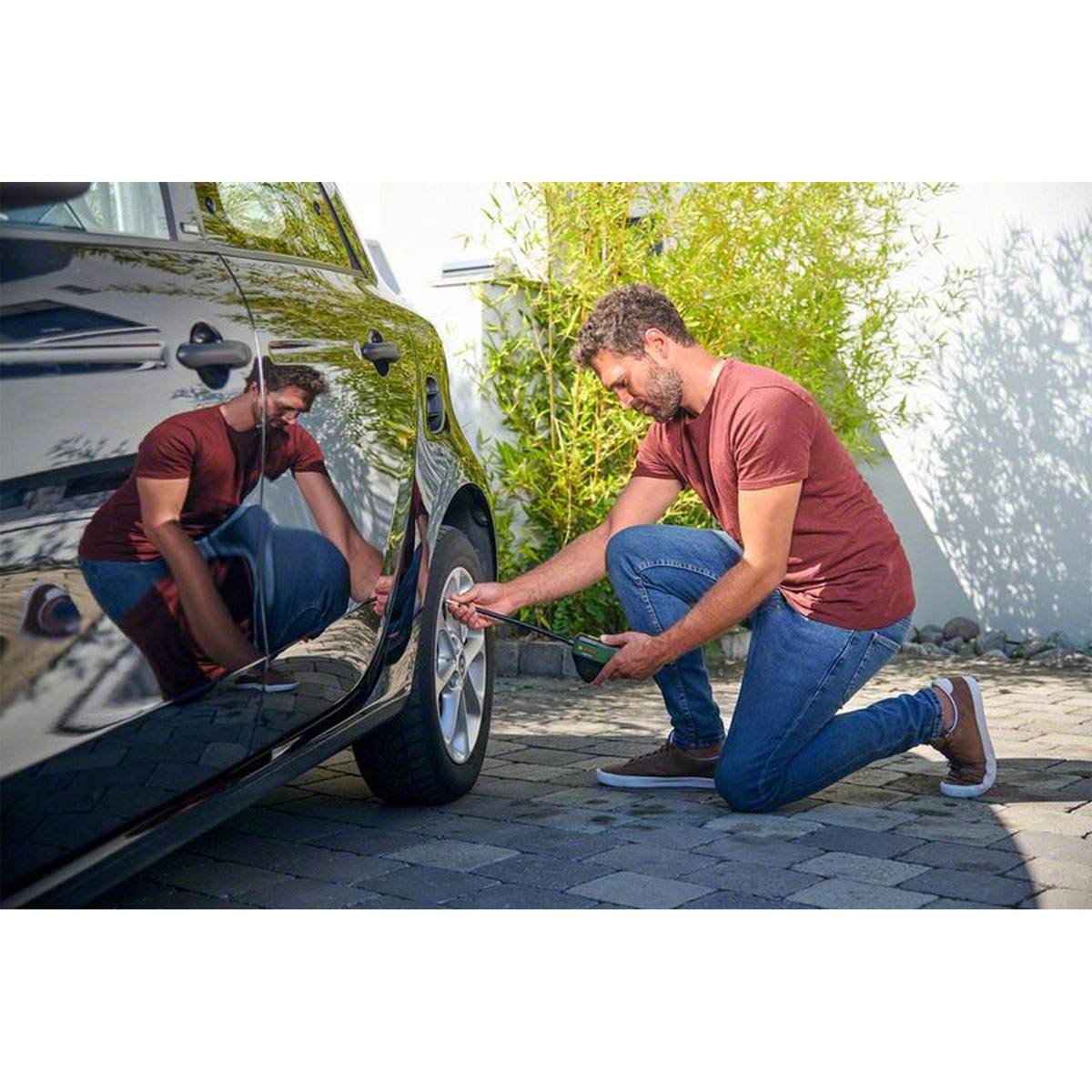 Bosch  Akku-Druckluftpumpe EasyPump Bild 3