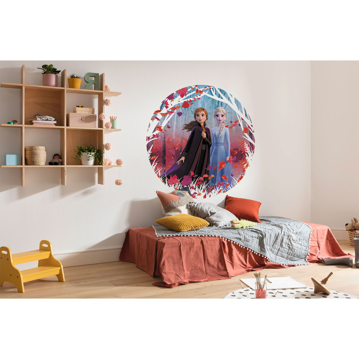 Komar  Selbstklebende Vlies Fototapete rund Frozen 2 Winter is Coming Durchmesser 125 cm Bild 2