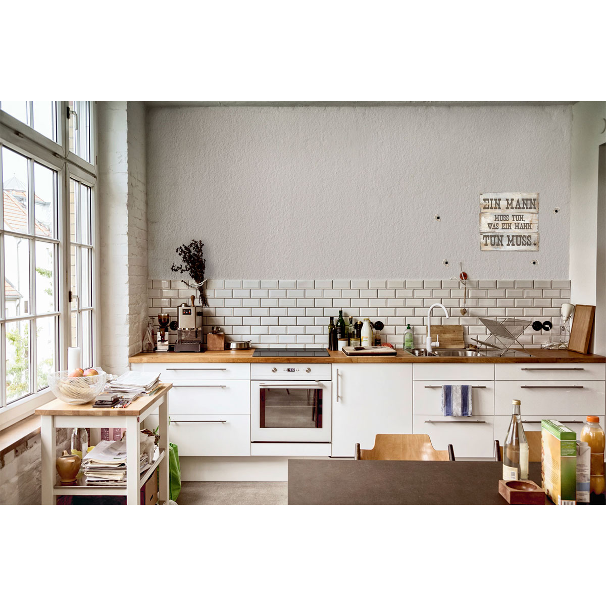 Komar  Wandtattoo Ein Mann muss ... 50x70 cm Bild 1