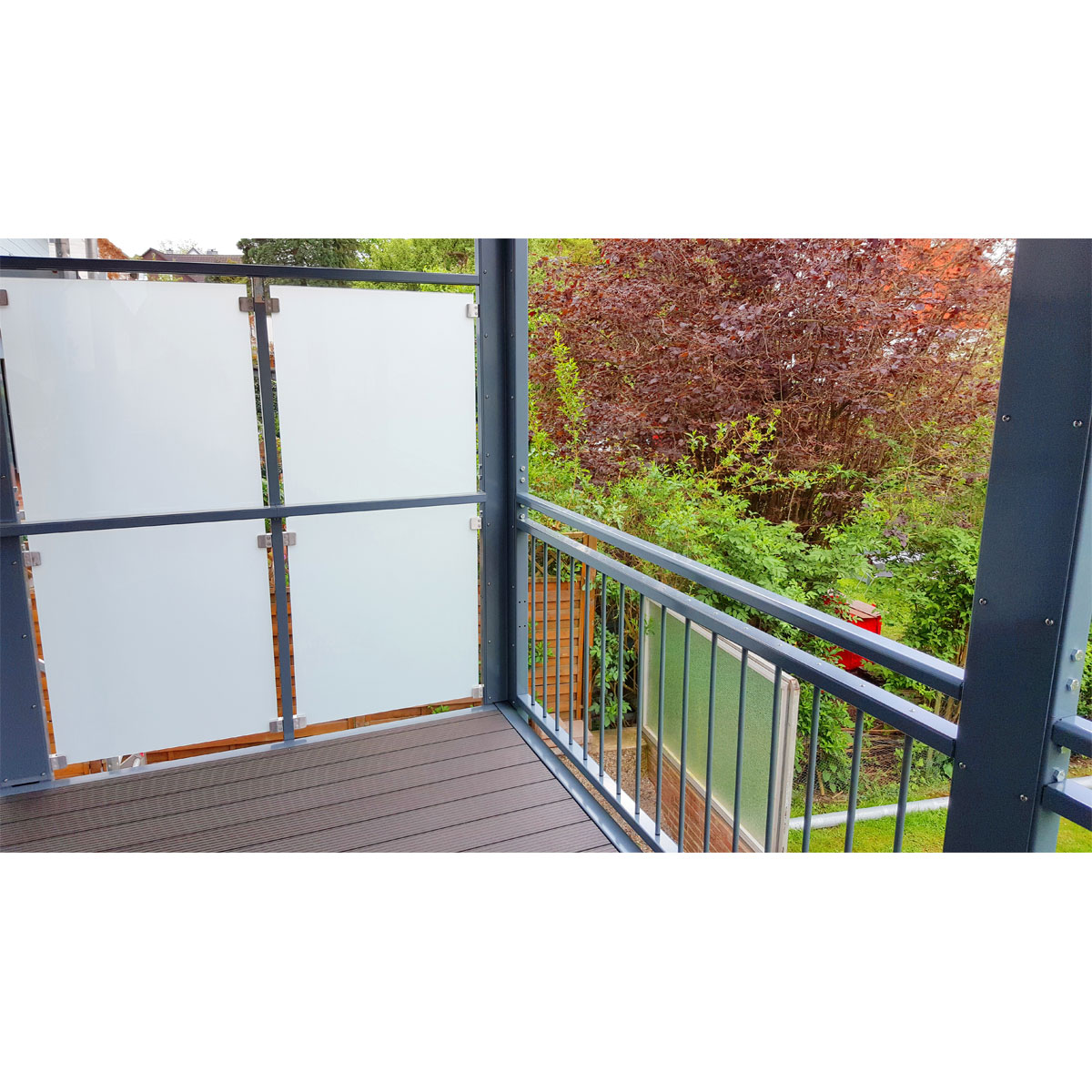 Designbalkon Small mit Lamellengeländer 288 x 200 x 290 cm Bild 8