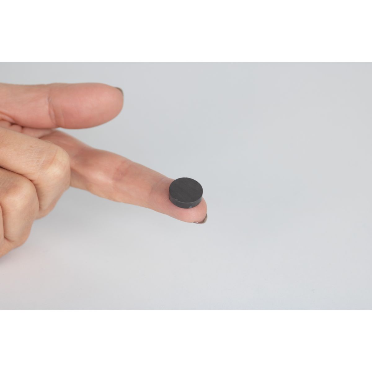 Suki Magnetscheibe Ferrit Ø 14,5 x 4 mm, schwarz Bild 6