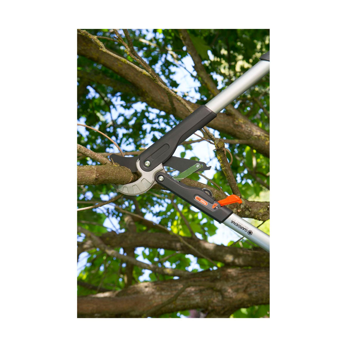 Gardena  Comfort Ratschen-Astschere SmartCut Bild 3