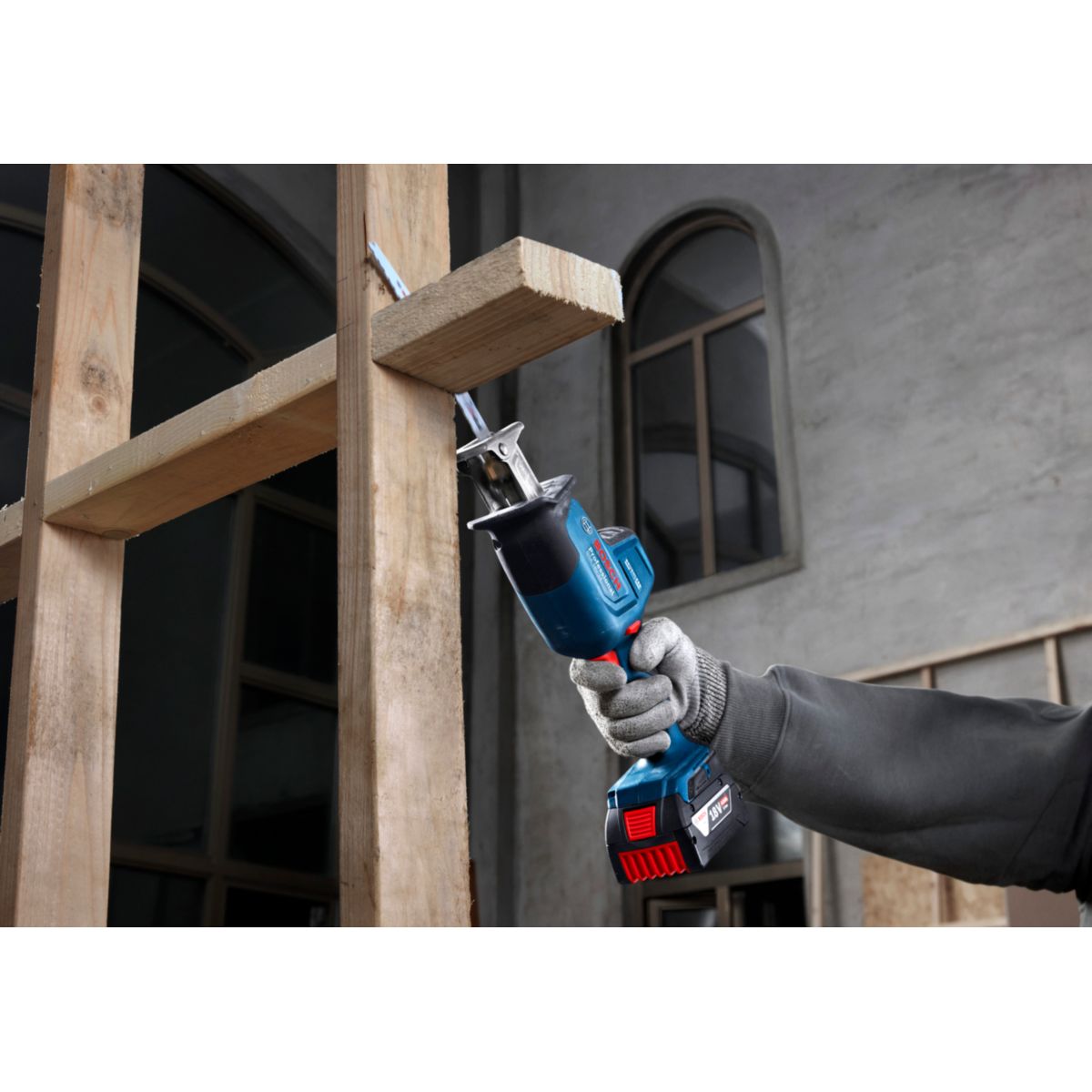 Bosch Professional Akku-Säbelsäge GSA 18V-24  Bild 7