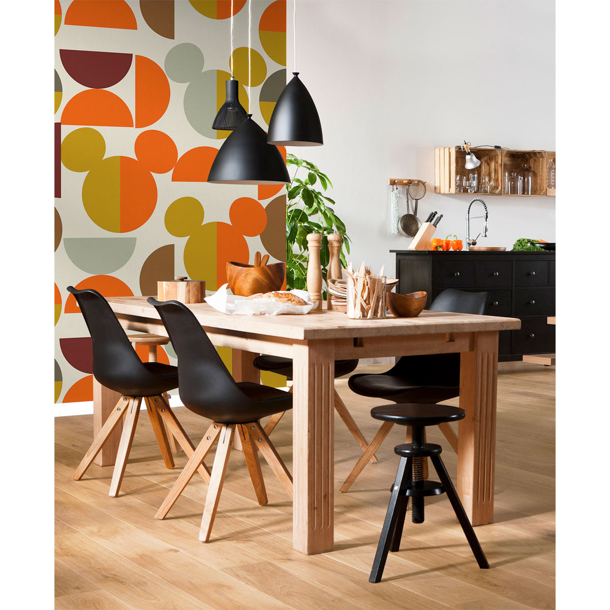 Komar  Vlies Fototapete Finding Mickey Mouse 150x250 cm Bild 1