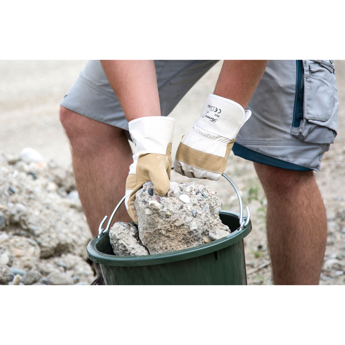 Stall- und Baueimer Durchmesser 33 cm 12 L olivgrün Bild 7