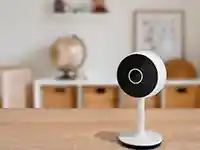 Sicherheitskamera auf Tisch