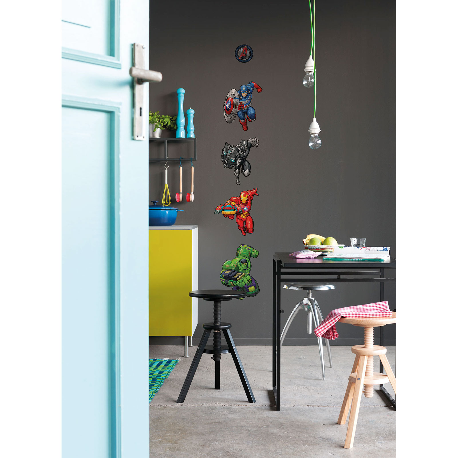 Komar  Wandtattoo Avengers Mech Strike 50x70 cm