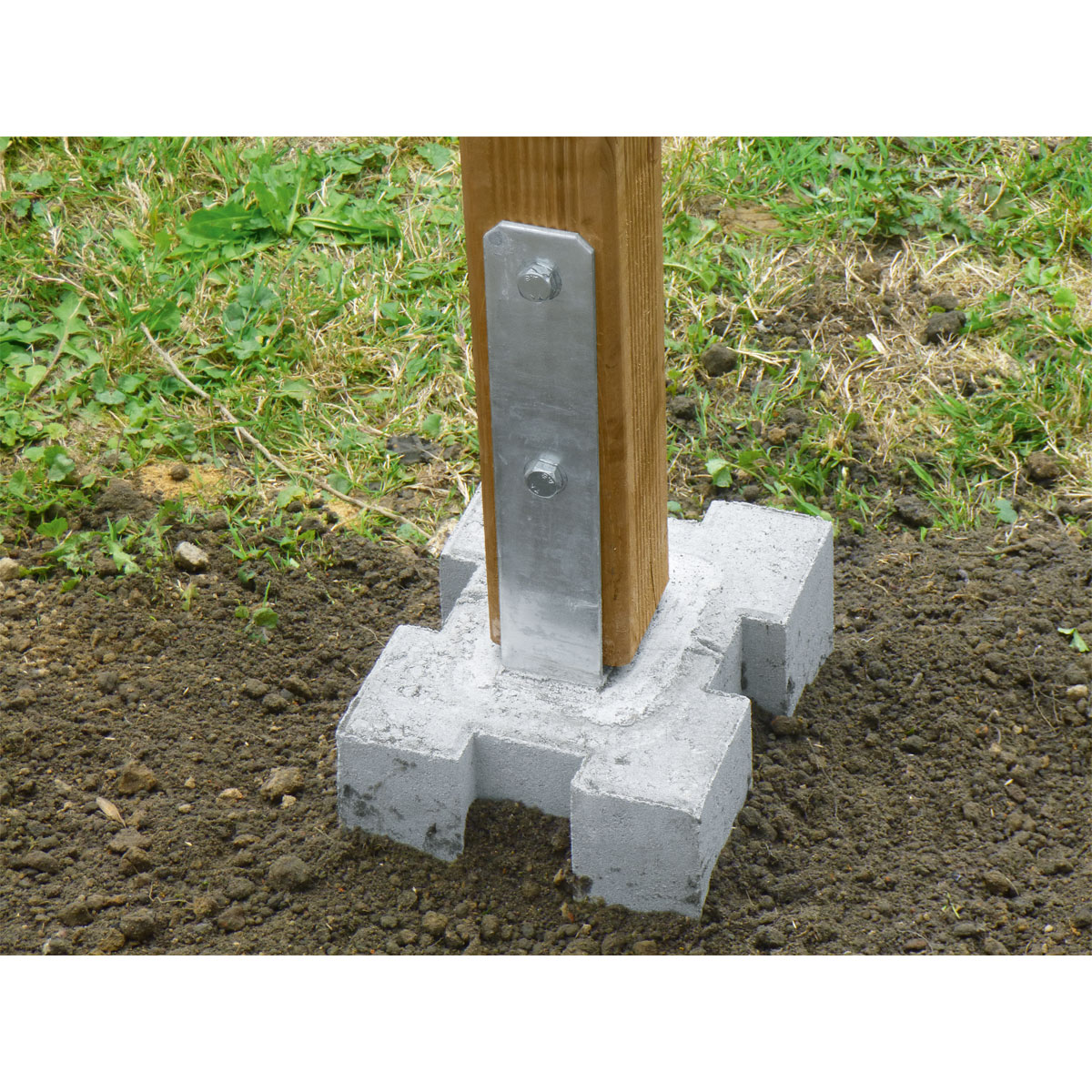 Diephaus  Pfostenfundamentstein 34 x 26,5 x 21,5 cm Bild 4