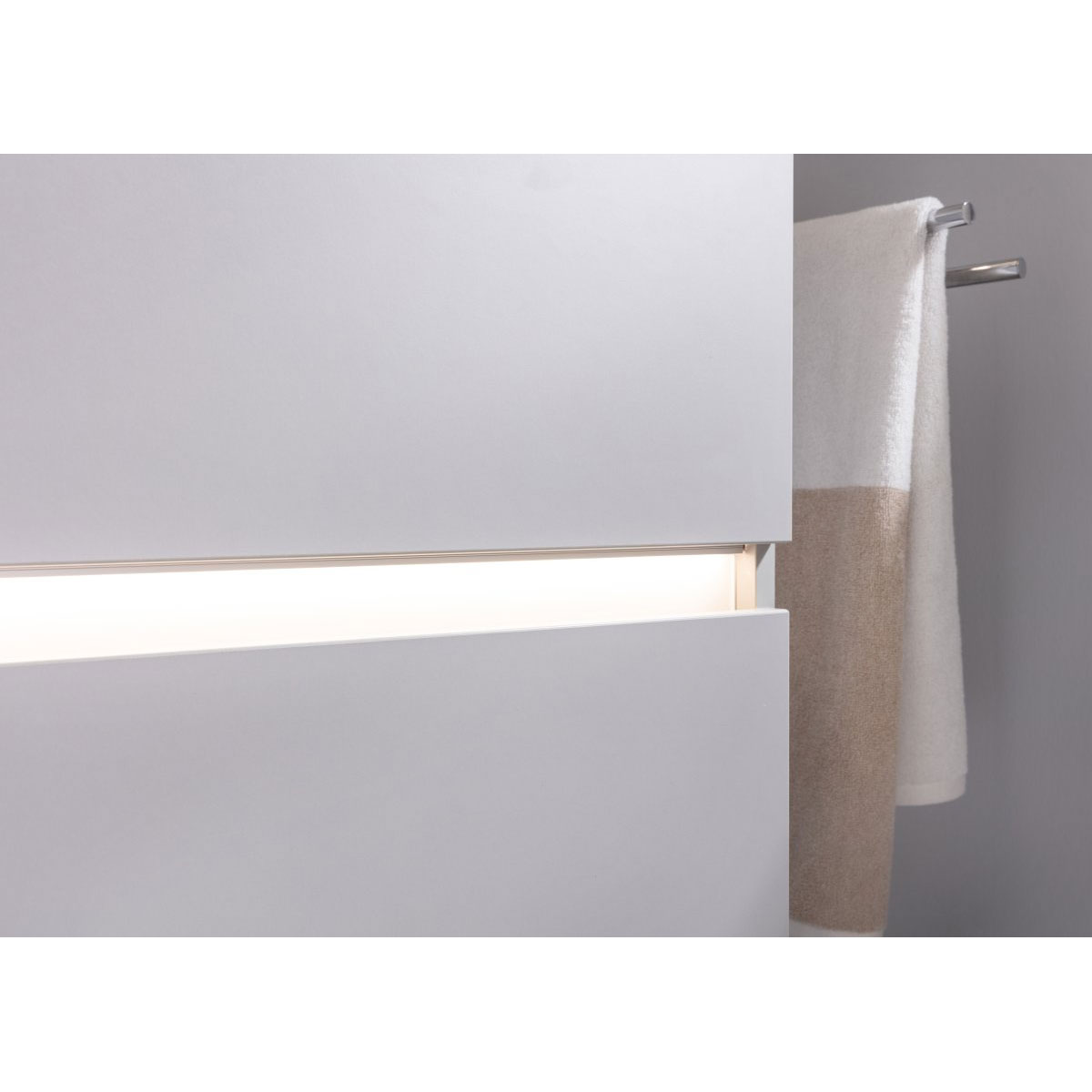 BADMOBIL Waschtischunterschrank FOTON 60 x 65 x 42 cm 2 Schubladen mit Softclose dimmbare LED-Beleuchtung mit Bewegungsmelder hellgrau Bild 4