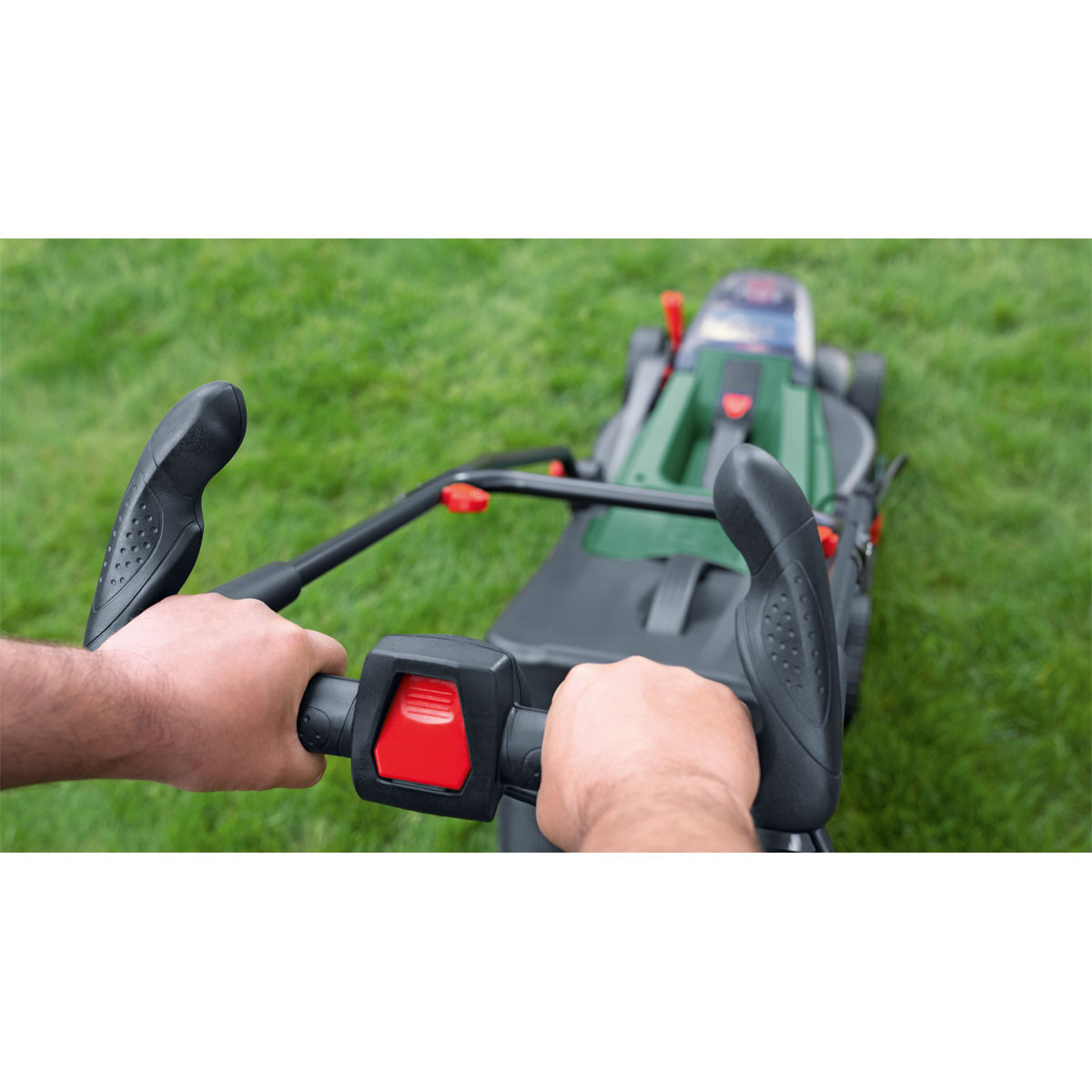 Bosch  Akku-Rasenmäher Universal Rotak 2 x 18V 37-550 Bild 3